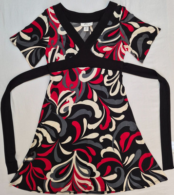 dBy Ltd. Women's S8 Retro Fit & Flare V-neck Stretch Geometric Red/Black Midi
