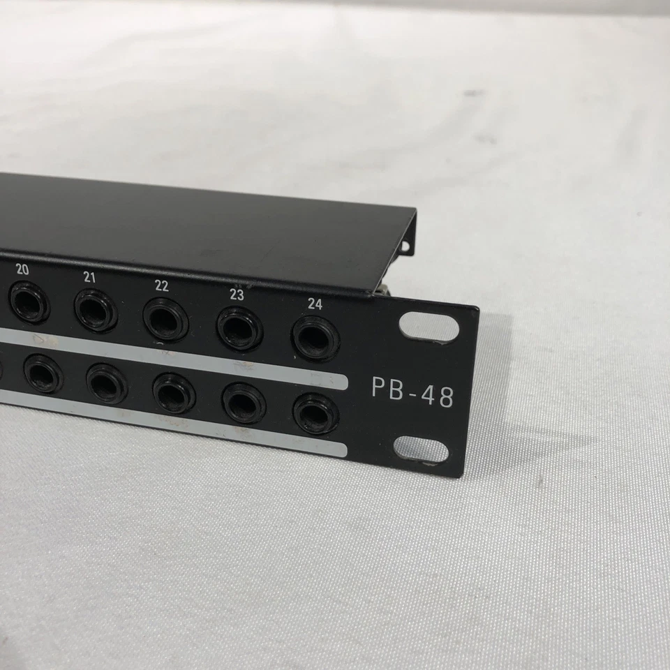 Patchbay balanceado dbx PB-48 48 pontos 1/4" TRS - Imagem 3 de 4
