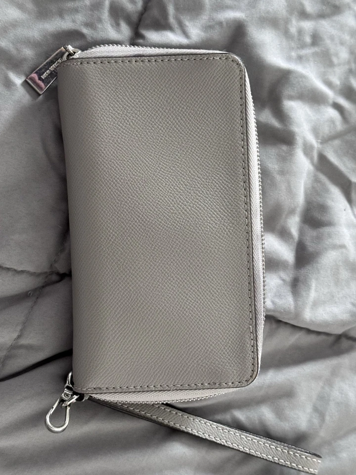 Muñequera Michael Kors gris Foto 4 de 4