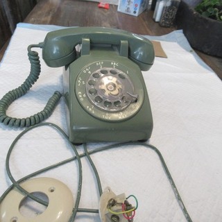 VINTAGE WESTERN ELECTRIC AVOCADO GREEN ROTARY TELEPHONE 6 1986 UNTESTED