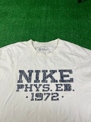 Nike Phys Ed 1972 T-Shirt Sz Large White Loose Fit Swoosh Just Do It