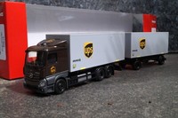 "Herpa -Mercedes-Benz Actros Classicspace Wechselkoffer-HäNgerzug \"Ups\" 1:87"