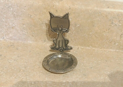 THE TIN WOODSMAN TW PEWTER CO. Kitty Cat Figurine Catch All  Pin Holder  Scoop