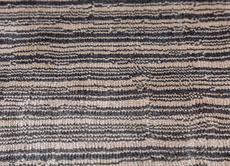 Modern Hand Loom Viscose bamboo silk Rug Color Black Olive/Beige Carpet Rugs - Image 3 of 4