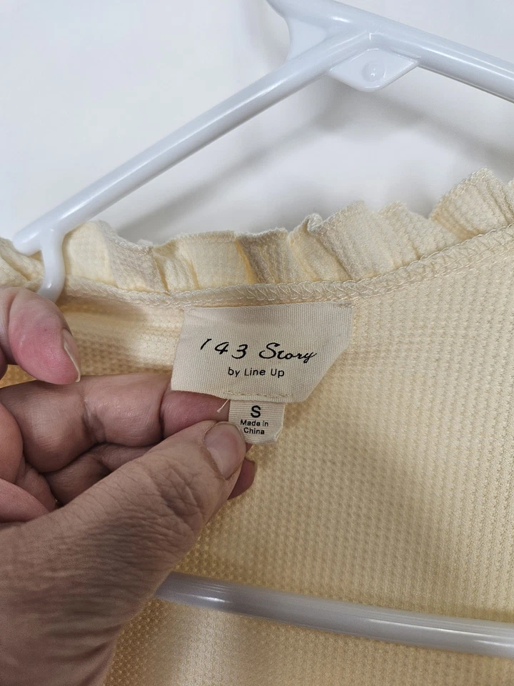 Cárdigan suéter 143 Story by Line Up crema con volantes frente abierto para mujer pequeño Foto 3 de 4