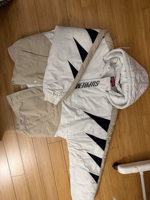 Supreme Hooded Puffer Jacket Logo Zip wild cat White Beige Black