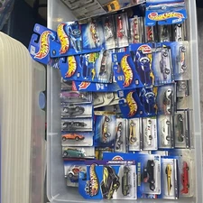 Hot Wheels Mix Lot of 25 Random Cars From Past To Present