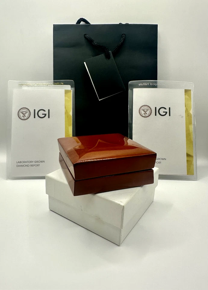 Aretes de diamantes cultivados en laboratorio D/VS en total de 1,00 quilates certificación IGI Foto 3 de 4