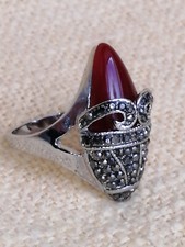 FINGERRING roter STEIN m. silber SIMILI- STEINCHEN Metall sehr apart ausgefallen
