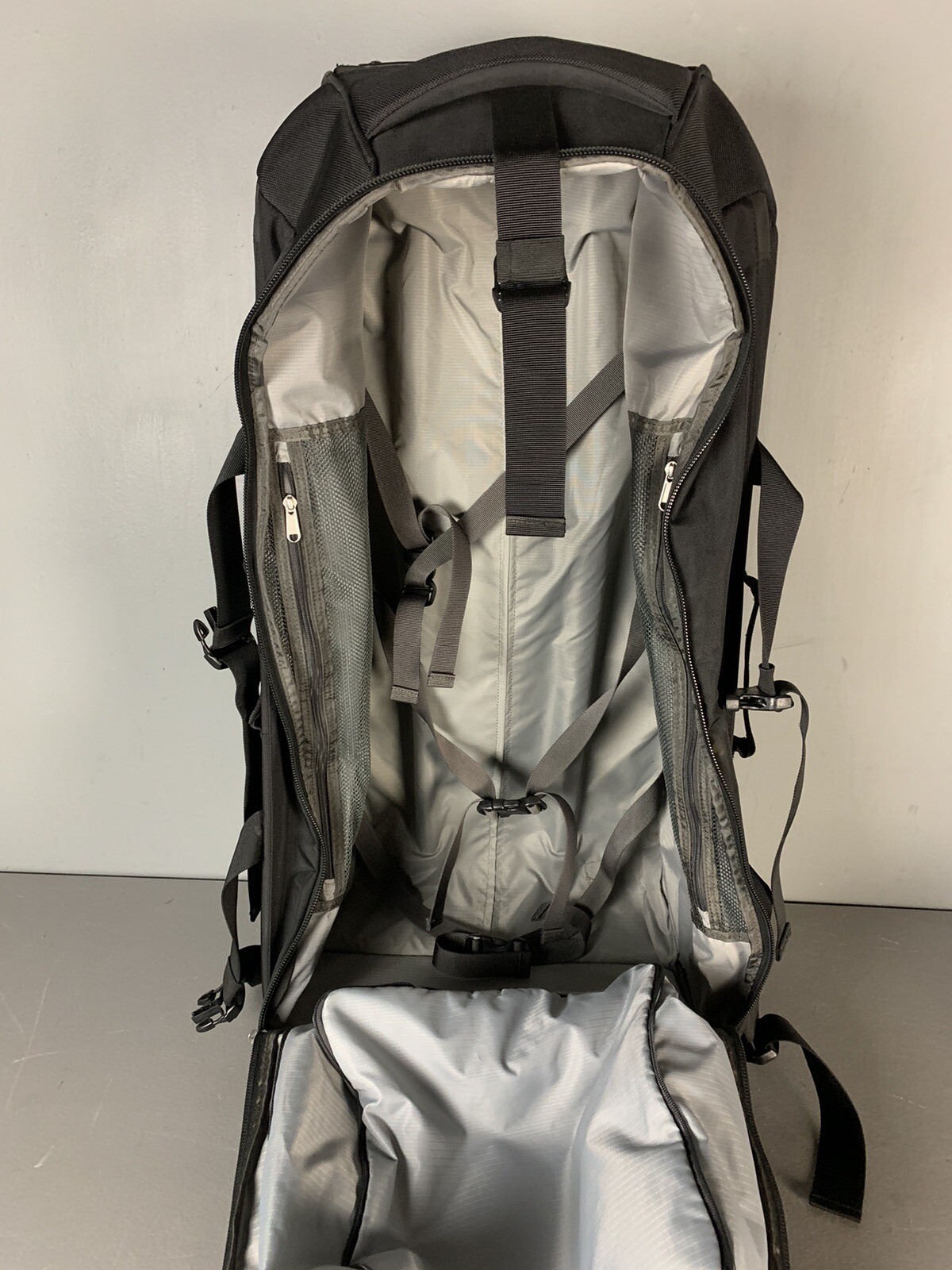 REI Wheeled Rolling Black Duffel Bag Luggage 34"x16"x15" eBay