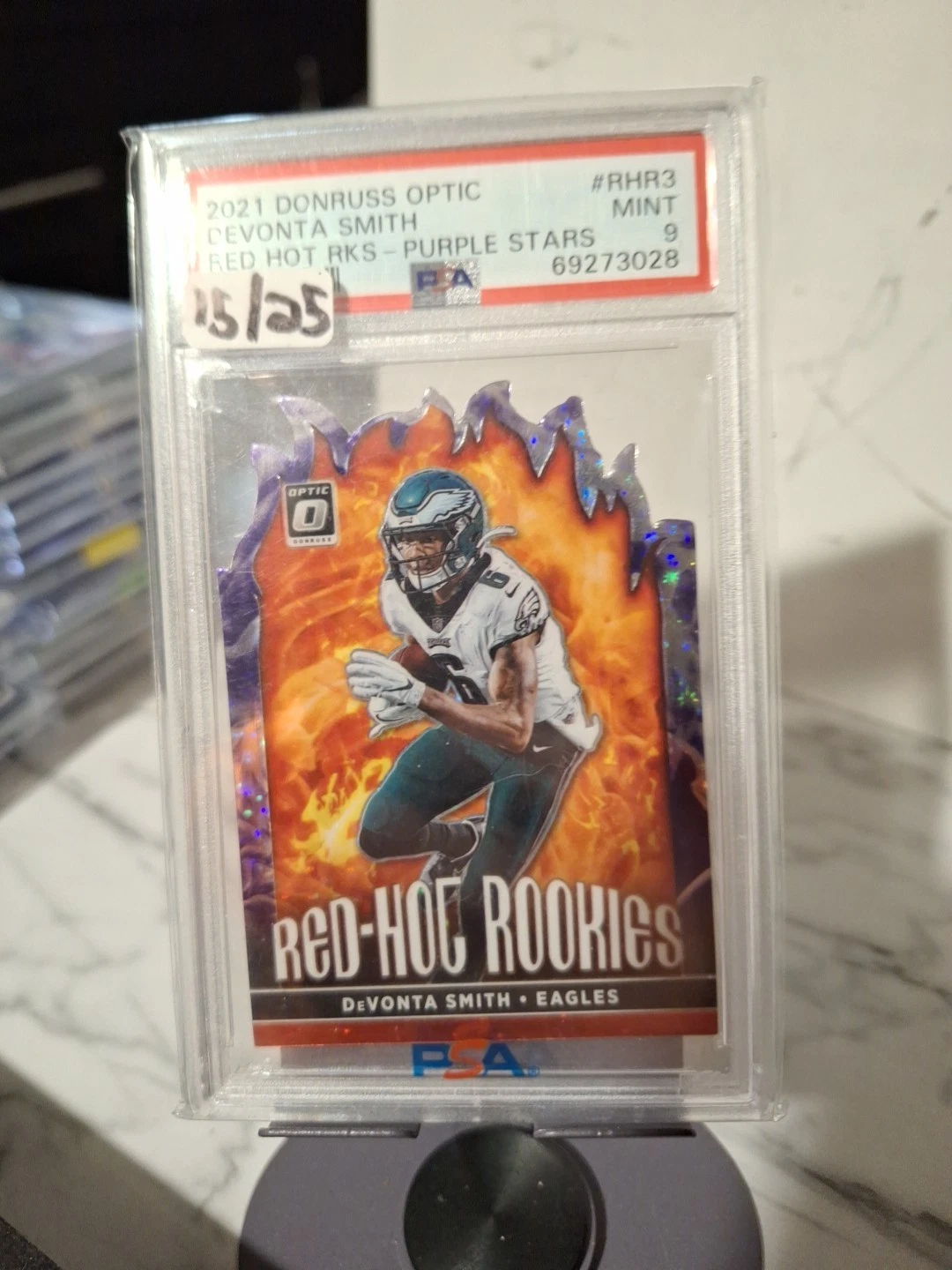 DeVonta Smith Panini Donruss Optic Red Hot Rookies #RHR3 Purple Stars