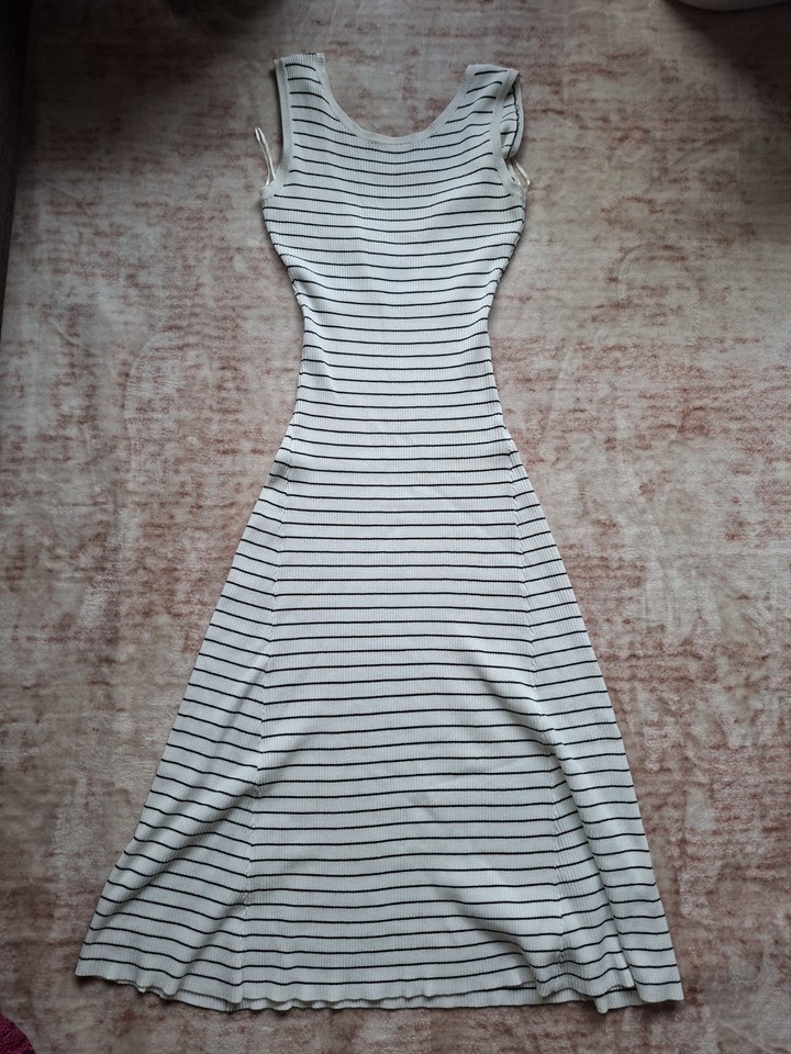 White Valentine Striped Fit & Flare Dress Size 8 Scoop Neck Sleeveless Midi