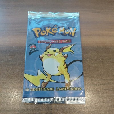 LEER Vintage 1999 Pokemon TCG Base Set 2 Raichu Booster Pack Wrapper