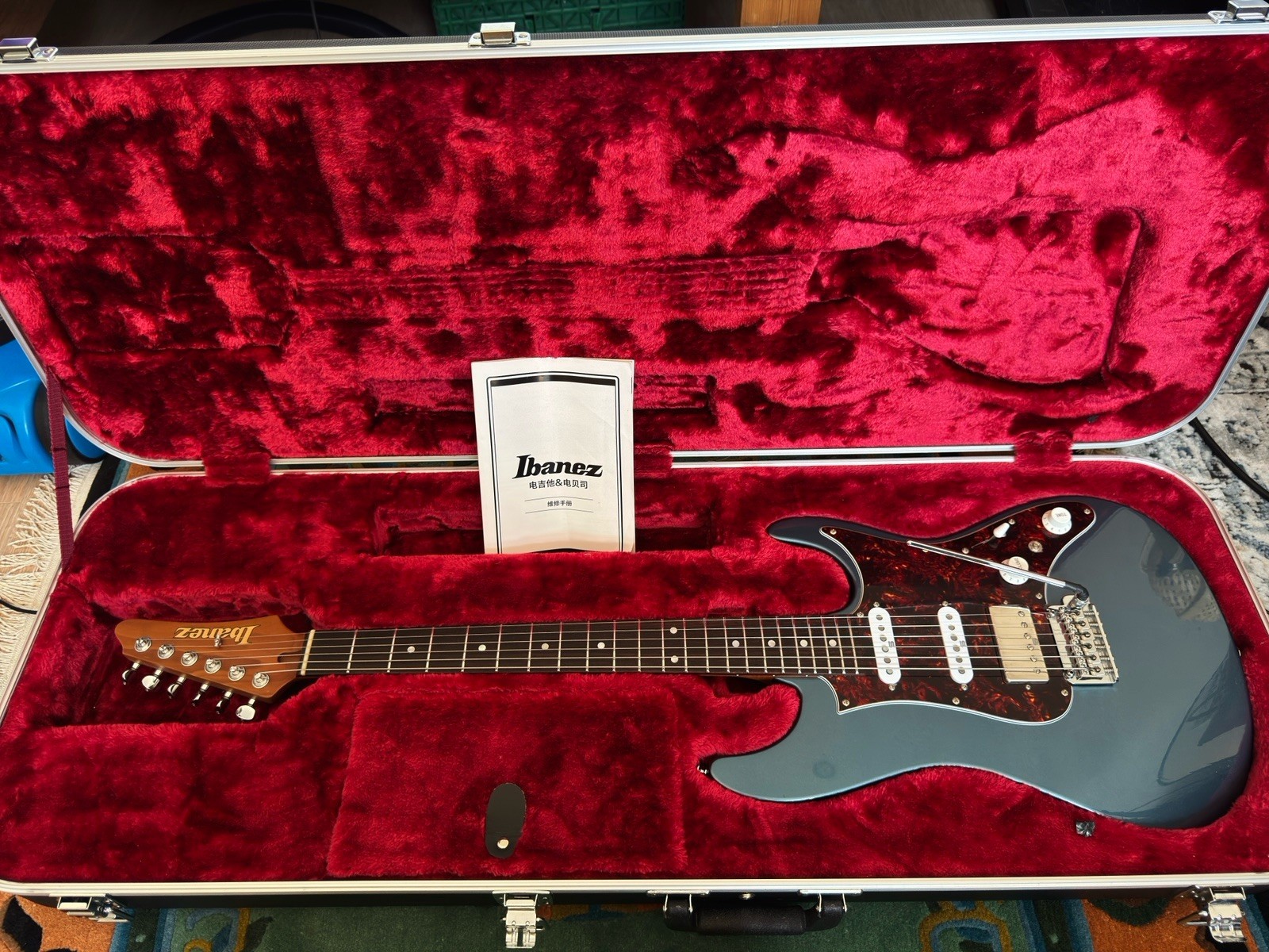 Ibanez AZ2204-ICM Prestige 2018 Electric Guitar Ice Blue Metallic