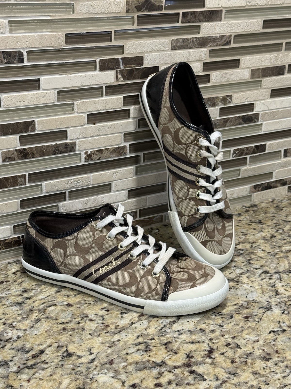 COACH Folly Logo Womens Size 8 B Brown Tan Lace-Up Sneakers