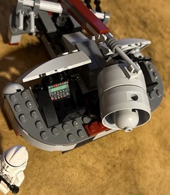 Lego 8091 - Star Wars - Republic Swamp Speeder - Used - 100% complete w/instruct