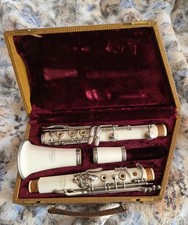 LeBlanc Vito Clarinet White Clari-Tone, case, plays - FREE SHIPPING