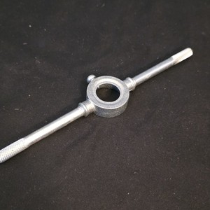 Metalworking Die Wrench / Die Stock Holder for Round Die Threading Dies