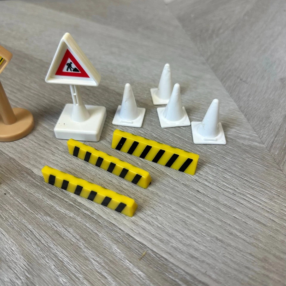 Lot Plastic Traffic Street Signs Train Set Accessories Toys KidKraft Mega Bloks - Image 3 of 4