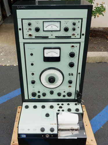 Brüel & Kjær Level Recorder Type 2307 w/ 3x Logarithmic Potentiometer Brüel & Kjær Level Recorder Type 2307 w/ 3x Logarithmic Potentiometer