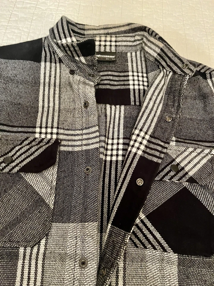 Chaqueta/franela a cuadros negra/blanca marca The Hundreds nano revestimiento talla L para hombre Foto 2 de 4