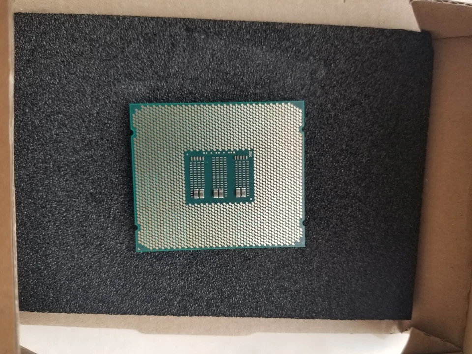 Processore Intel xeon E7-8880v4 fujitsu - Immagine 3 di 4