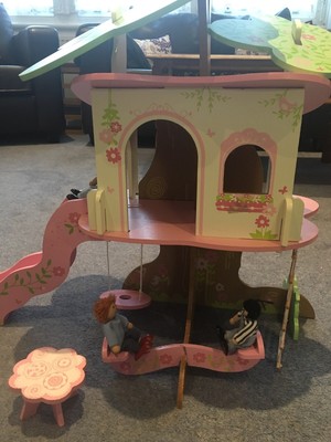 rosebud village treehouse