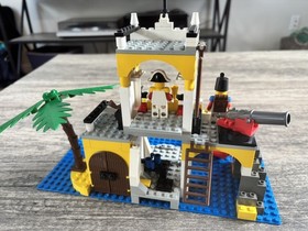 LEGO Set # 6263 Pirates: Imperial Guards Outpost 100% Complete