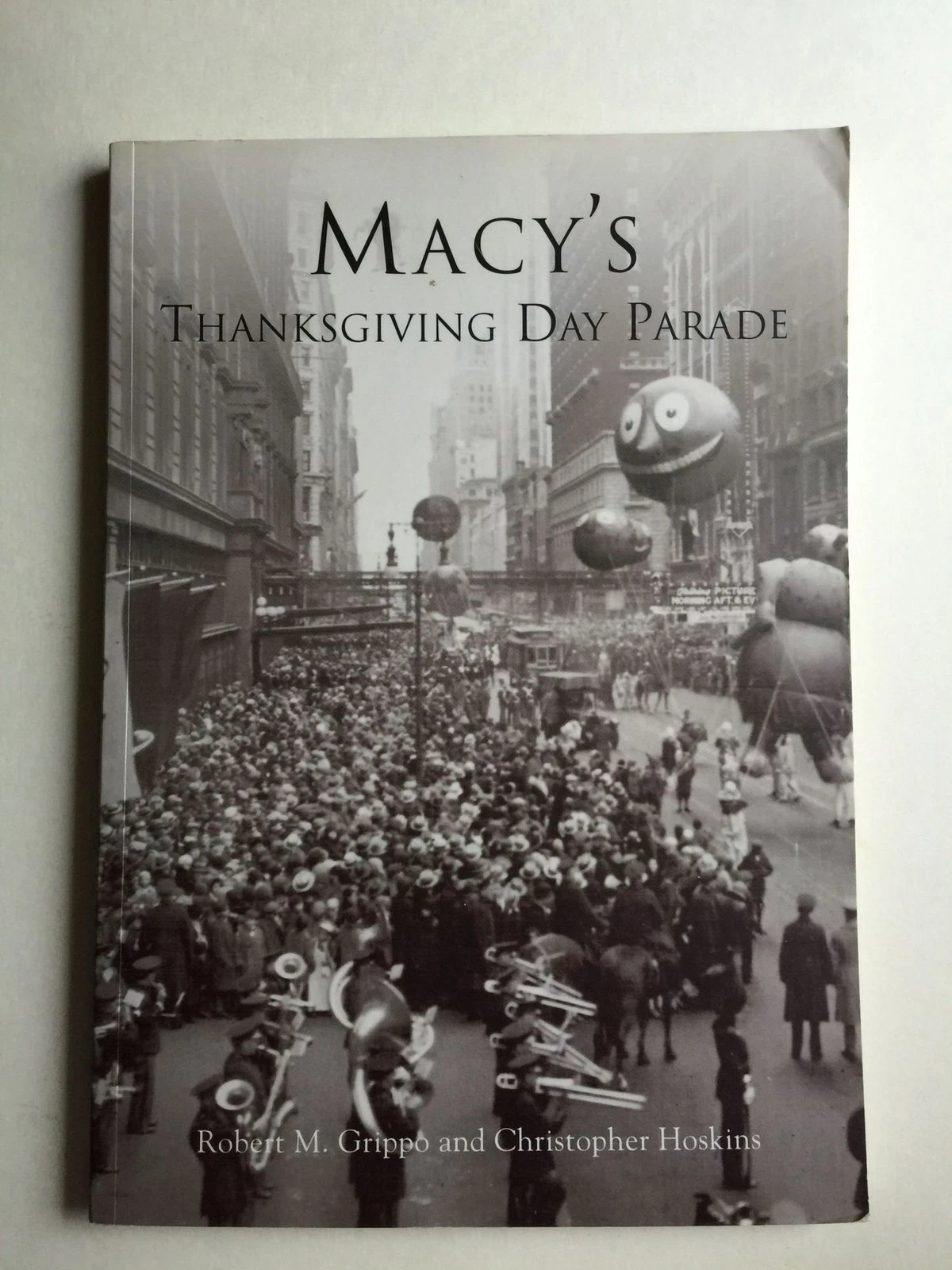 Macy's Thanksgiving Day Parade (NY) (Images of America)