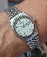 Ladies Seiko Quartz Watch 7N83-0011 Serial No. 367955 (Used)