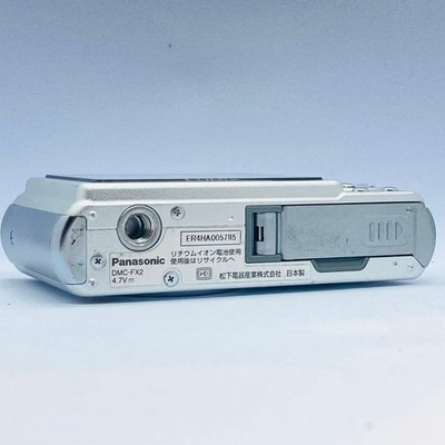 Panasonic LUMIX DMC-FX2 Compact Digital Camera 4.0MP LEICA Lens