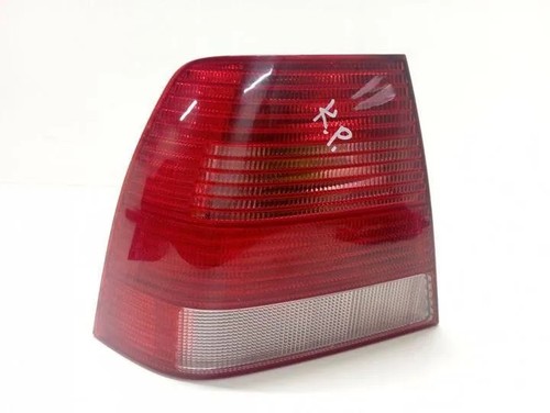 VW BORA Variant 1J6 Rücklicht hinten links 1J5945257 1.90 Diesel 85kw 22732199