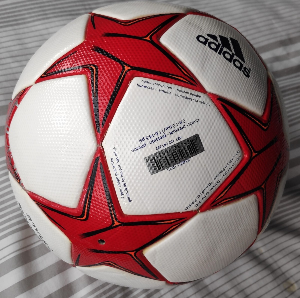 adidas - 2011 London WEMBLEY  ボール  フィナーレ　アディダス　新品 Official Match Ball Adidas Champions League 2011 Final