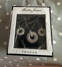 MARTIN JAMES LONDON EXCLUSIVE JEWELLERY CIRCLE OF RADIANCE SET BNIB