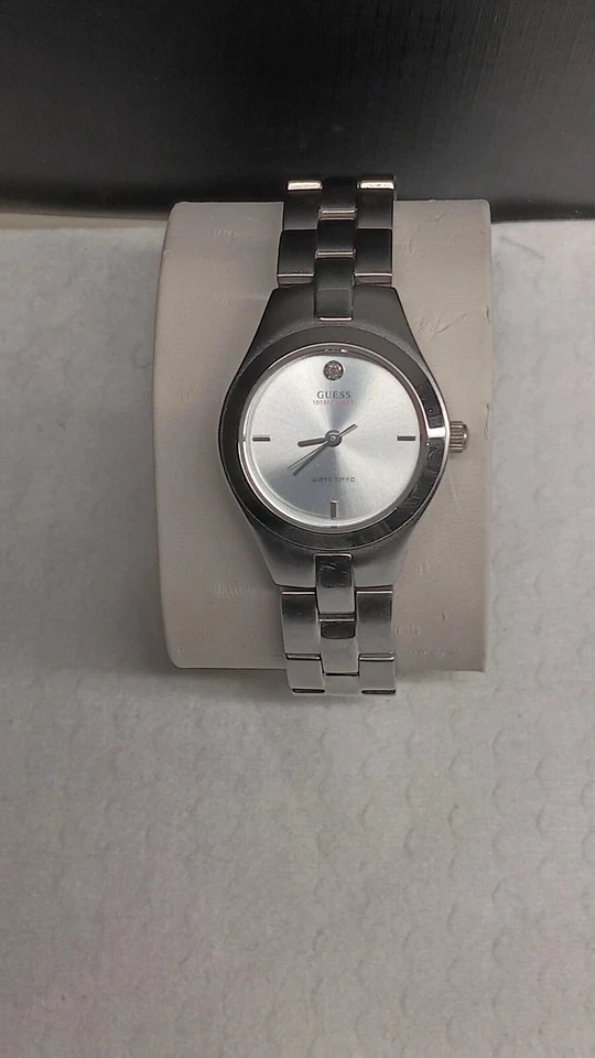 Guess Waterpro 100m Diamond Accent Ladies Bracelet Watch With New Battery - Image 2 of 4