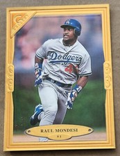 1997 Topps Gallery Baseball Card #91 Raul Mondesi Los Angeles Dodgers 