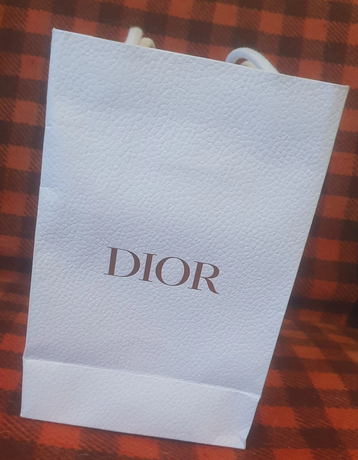 Grand sac cadeau Dior véritable texturé blanc or Noël emballage cadeau parfum 