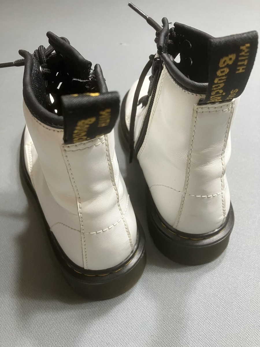Doc Martin 8 Eye Side Zip Air Wair Boots, White, Size W5 EX+cond
