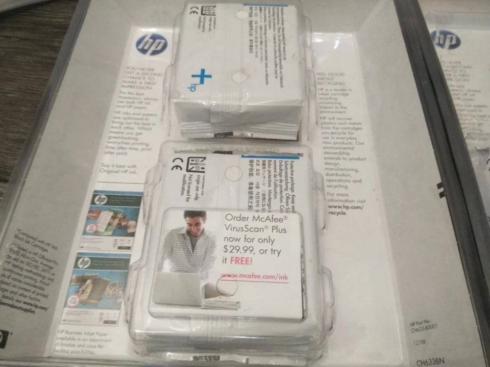 NEW HP Genuine 940XL Ink Cartridge Magenta Cyan Yellow BLACK (2) Expired - Image 3 of 4