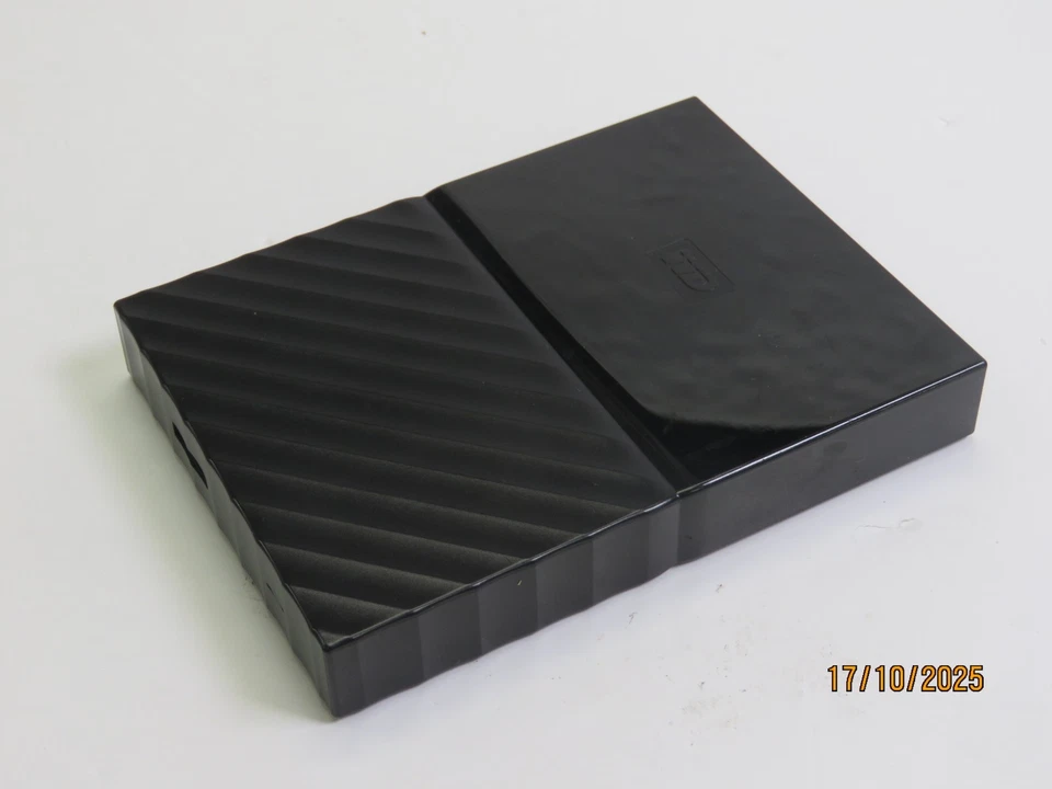 Western Digital My Passport WDBFKF0010BBK-WESE 1TB Portable External HDD [NO170] - Image 4 of 4