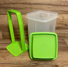 VTG. TUPPERWARE - PICK A DELI - PICKLE KEEPER - CLEAR / GREEN - 1560 1561 1562