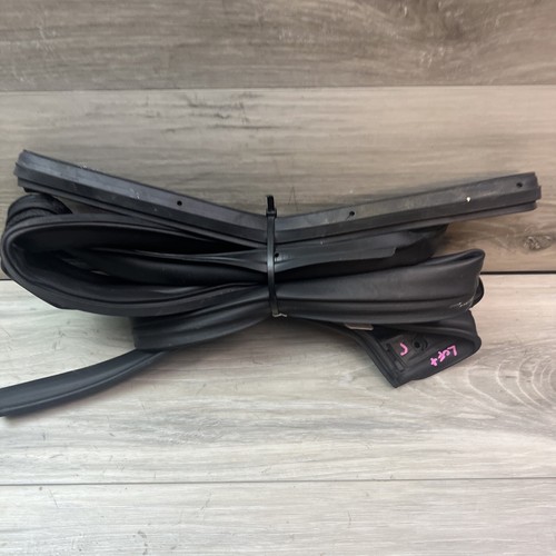 ✅14-19 Infiniti Q50 REAR Left LH Driver Side Door Weatherstrip Strip Rubber OEM - Picture 2 of 15
