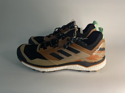 terrex agravic xt trail