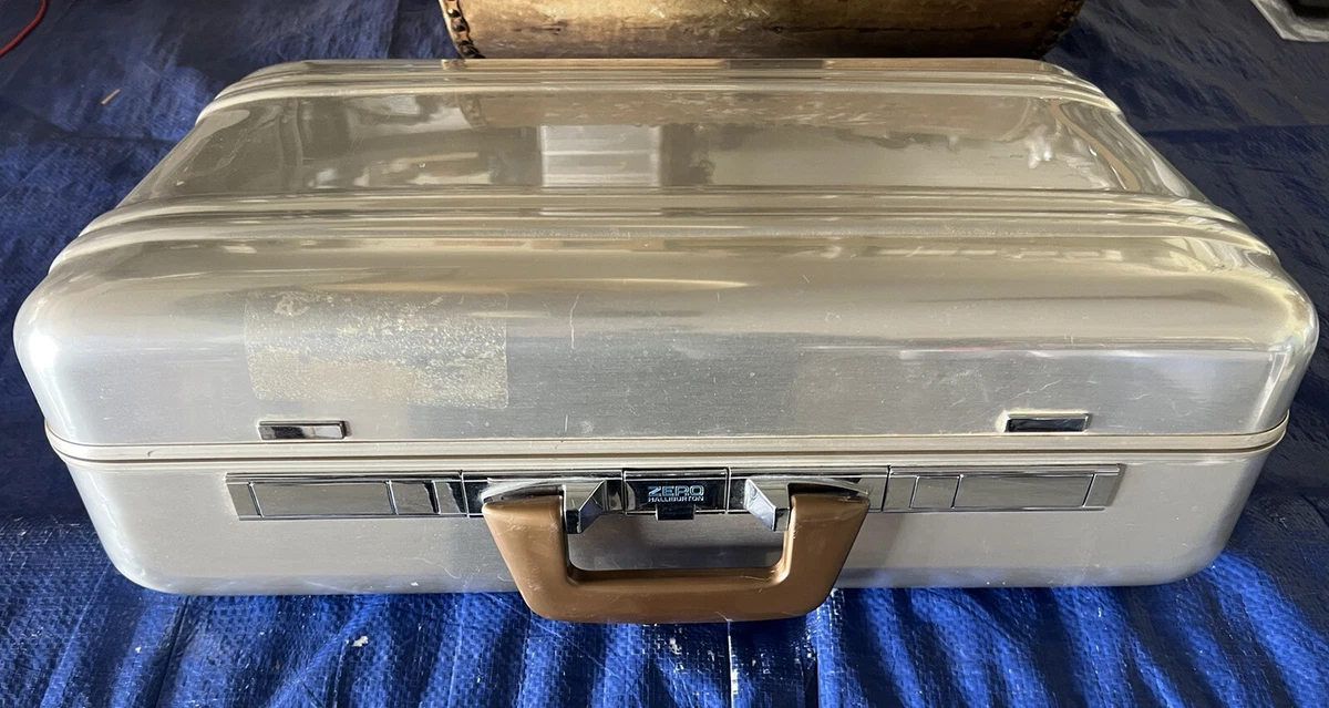 Vintage Halliburton Zero Aluminum Briefcase Case 21x13x6
