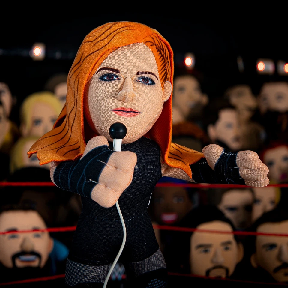 Figura de peluche Bleacher Creatures WWE Diva Becky Lynch 10" Foto 2 de 4