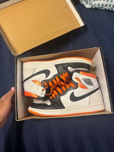 Size 9 - Jordan 1 Retro High Electro Orange