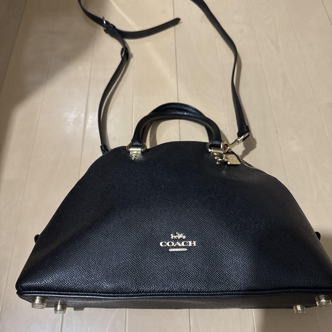 COACH Black Leather 2-Way Shoulder Bag Japanese Import Stylish & Simple