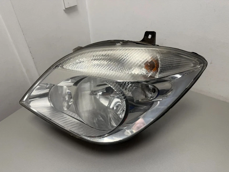 Scheinwerfer Mercedes Sprinter W906 links Halogen A9068200561 - Bild 2 von 4