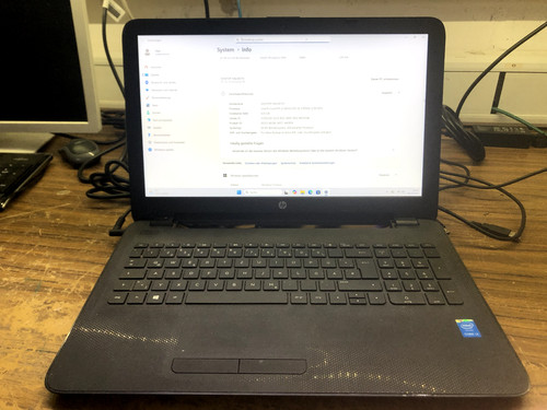 HP Business Notebook TPN-C125, I3 5004U, 4 GB, 240 GB SSD, Windows 11, ohne Akku