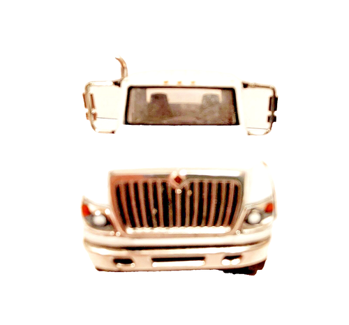 Greenlight / DCP White International Cutom Built 27 Ft Flatbed - Hay - Salvage - Picture 3 of 14